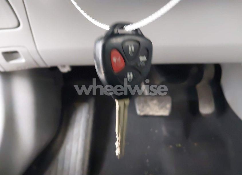 Photo 11 of 2010 Toyota Corolla LE (VIN 1NXBU4EE5AZ343787)