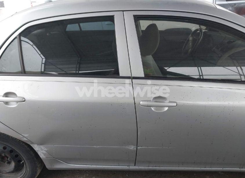 Photo 13 of 2010 Toyota Corolla LE (VIN 1NXBU4EE5AZ343787)