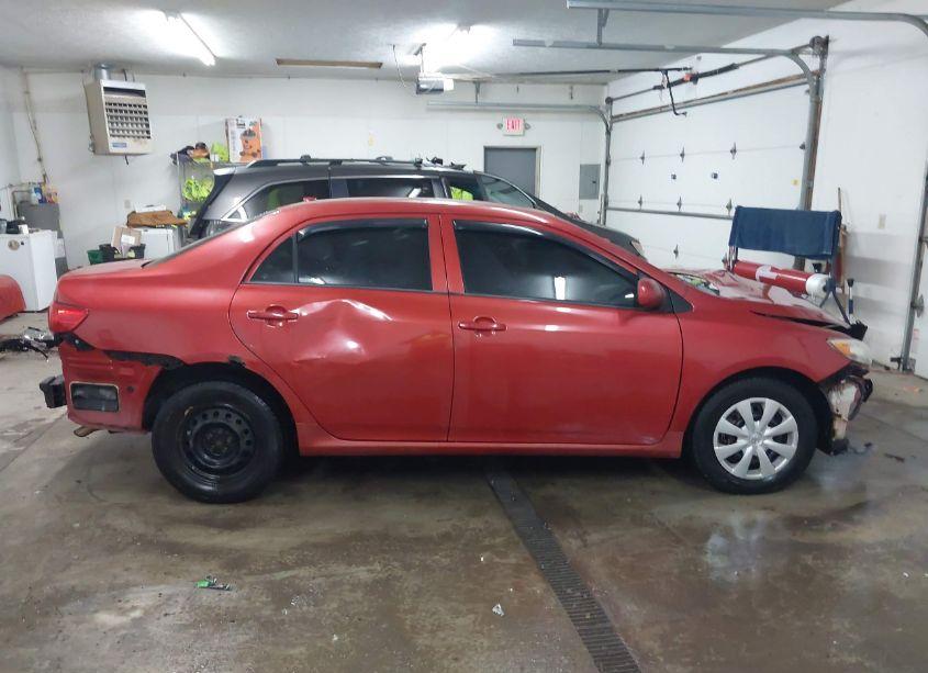 Photo 13 of 2010 Toyota Corolla LE (VIN 1NXBU4EE5AZ346351)