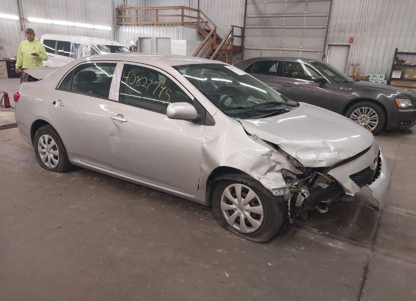 2010 Toyota Corolla LE (VIN 1NXBU4EE6AZ172192) main photo