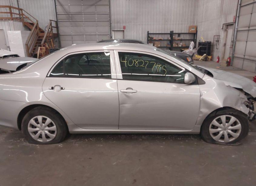 Photo 13 of 2010 Toyota Corolla LE (VIN 1NXBU4EE6AZ172192)