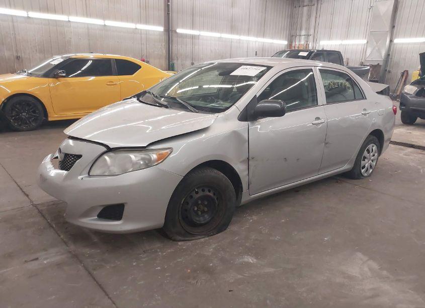 Photo 2 of 2010 Toyota Corolla LE (VIN 1NXBU4EE6AZ172192)