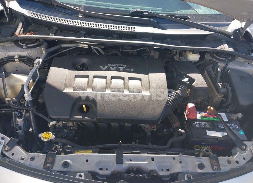 Photo 10 of 2010 Toyota Corolla LE (VIN 1NXBU4EE6AZ208009)