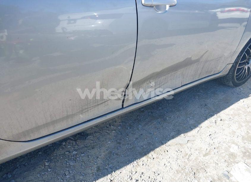 Photo 6 of 2010 Toyota Corolla LE (VIN 1NXBU4EE6AZ208009)