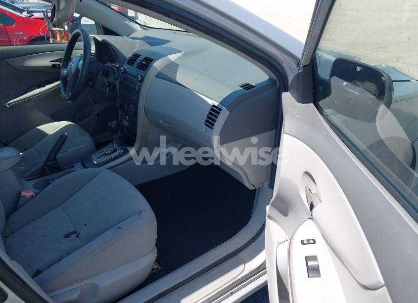 Photo 5 of 2010 Toyota Corolla LE (VIN 1NXBU4EE6AZ208172)