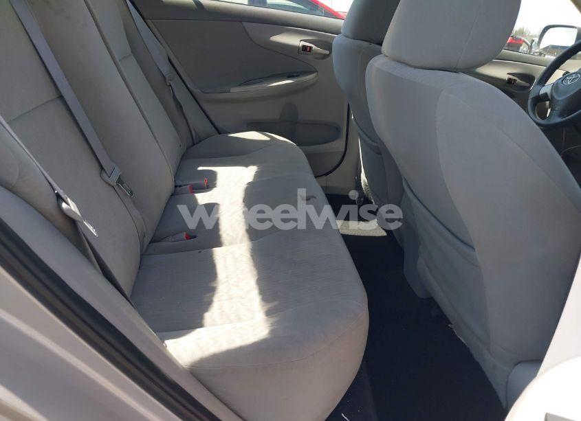 Photo 8 of 2010 Toyota Corolla LE (VIN 1NXBU4EE6AZ208172)