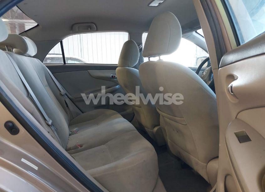 Photo 8 of 2010 Toyota Corolla LE (VIN 1NXBU4EE6AZ208804)