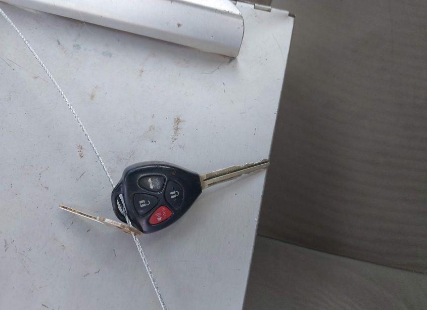 Photo 11 of 2010 Toyota Corolla LE (VIN 1NXBU4EE6AZ211850)