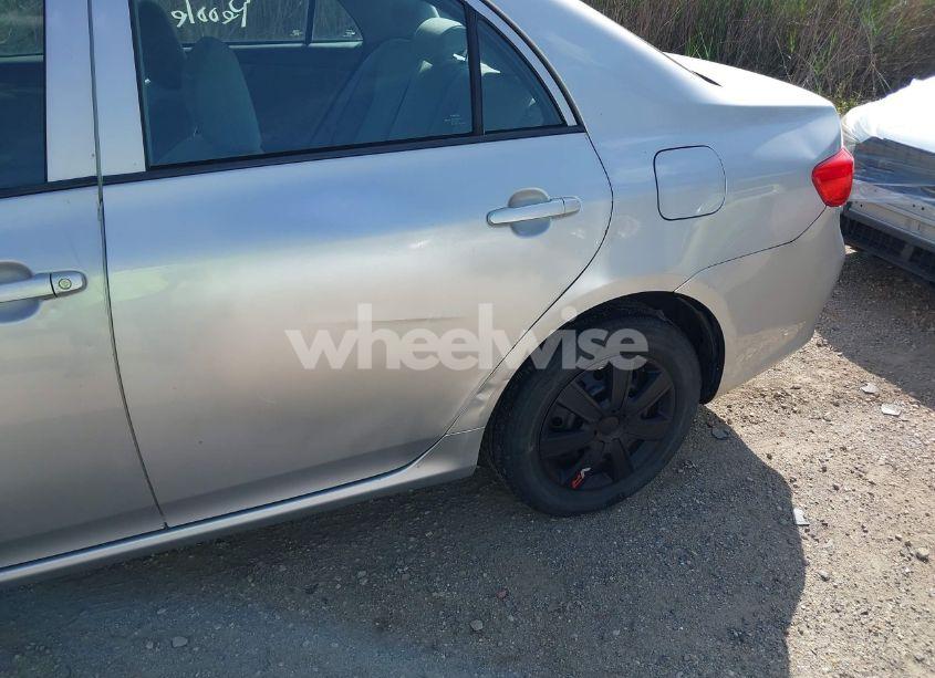 Photo 13 of 2010 Toyota Corolla LE (VIN 1NXBU4EE6AZ243293)