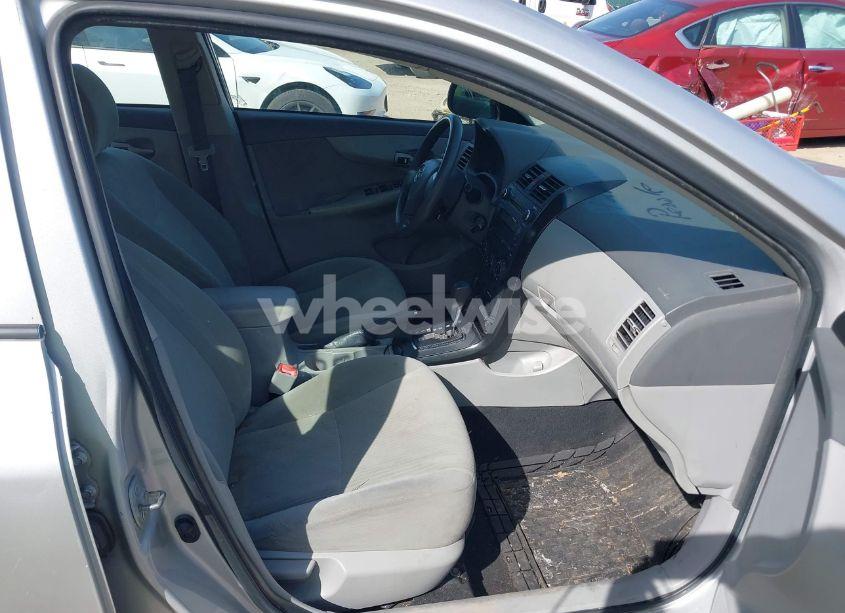 Photo 5 of 2010 Toyota Corolla LE (VIN 1NXBU4EE6AZ243293)