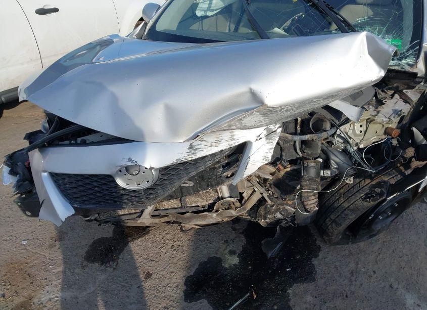 Photo 10 of 2010 Toyota Corolla LE (VIN 1NXBU4EE6AZ245416)