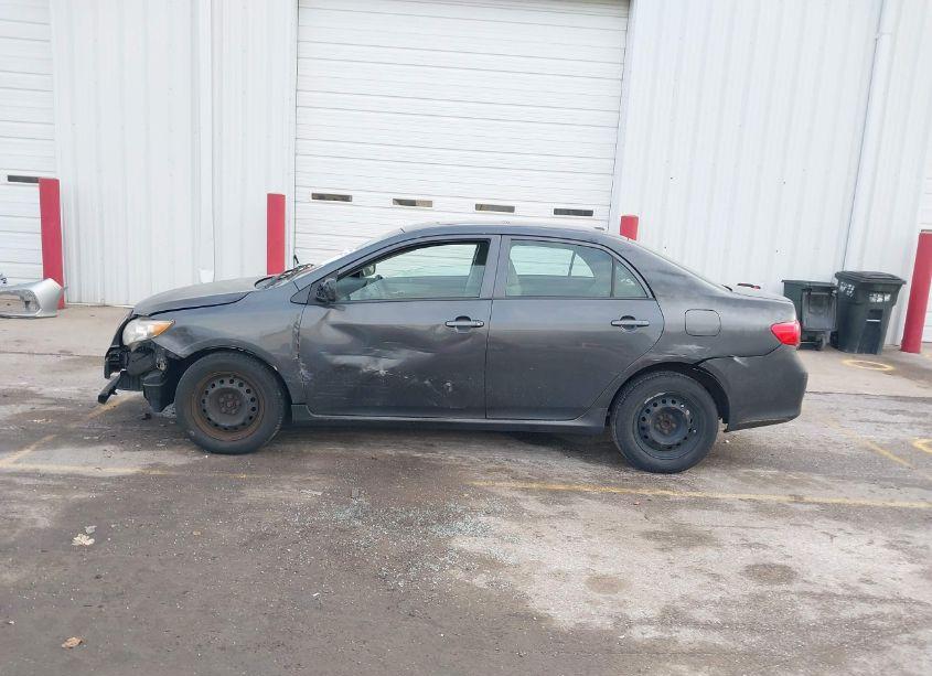 Photo 15 of 2010 Toyota Corolla LE (VIN 1NXBU4EE6AZ247490)