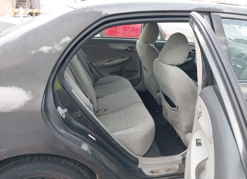 Photo 8 of 2010 Toyota Corolla LE (VIN 1NXBU4EE6AZ247490)