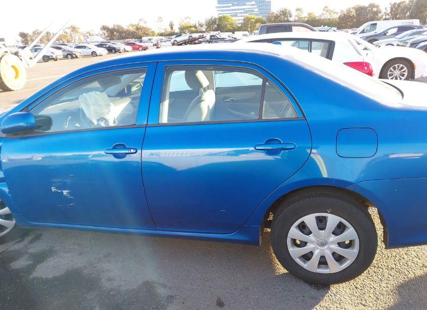 Photo 14 of 2010 Toyota Corolla LE (VIN 1NXBU4EE6AZ271188)