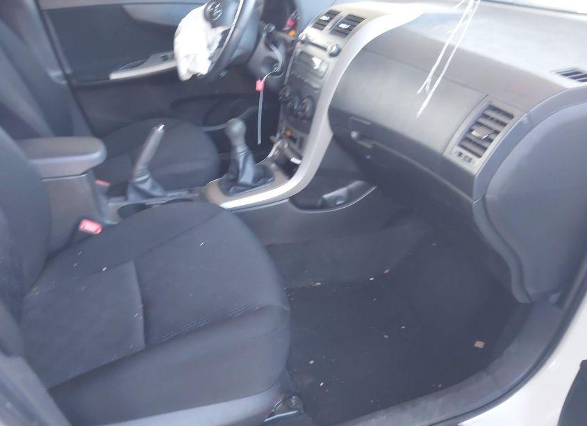 Photo 5 of 2010 Toyota Corolla S (VIN 1NXBU4EE6AZ309602)