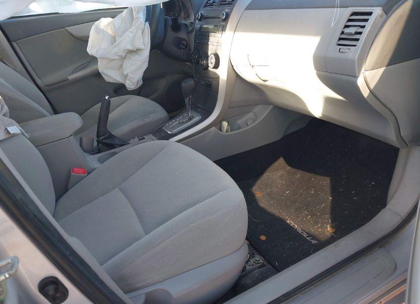 Photo 5 of 2010 Toyota Corolla LE (VIN 1NXBU4EE6AZ311446)