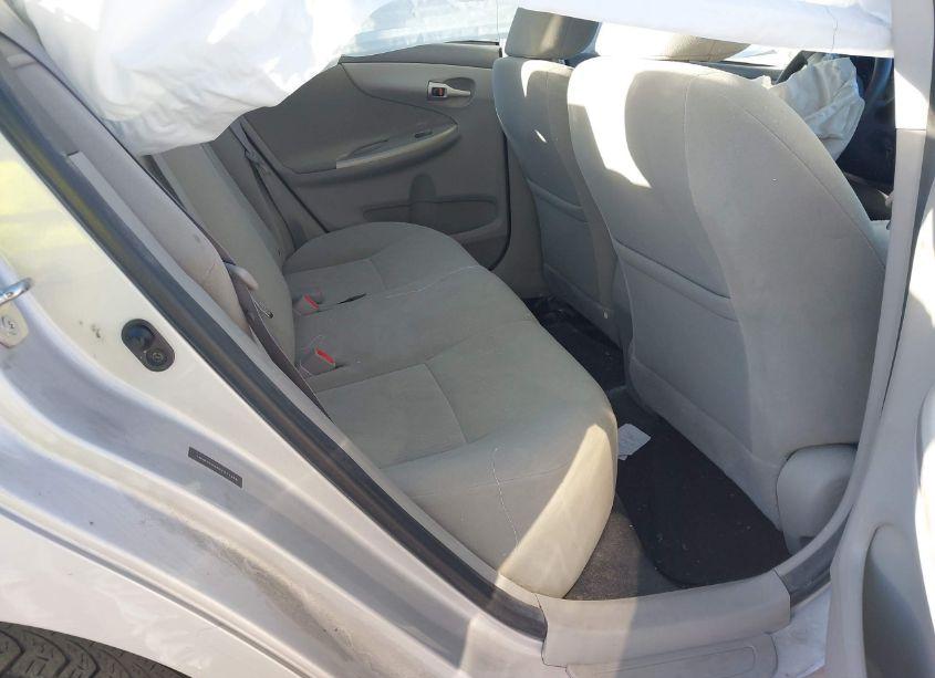 Photo 8 of 2010 Toyota Corolla LE (VIN 1NXBU4EE6AZ311446)