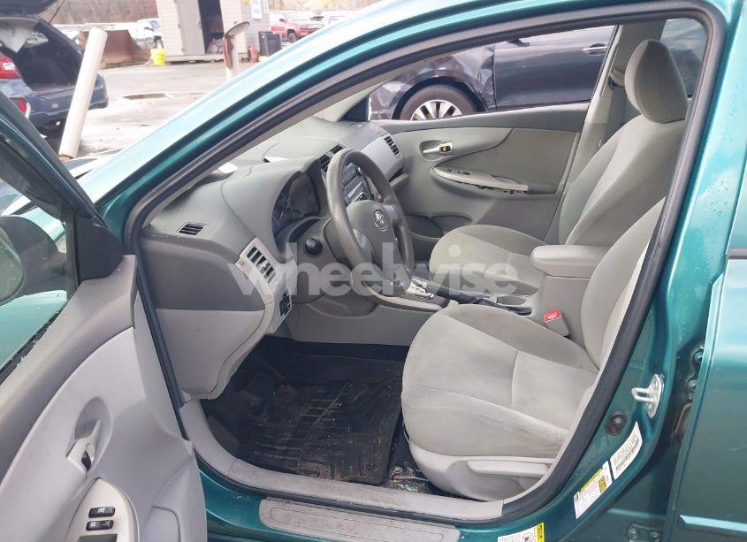 Photo 5 of 2010 Toyota Corolla LE (VIN 1NXBU4EE6AZ325766)