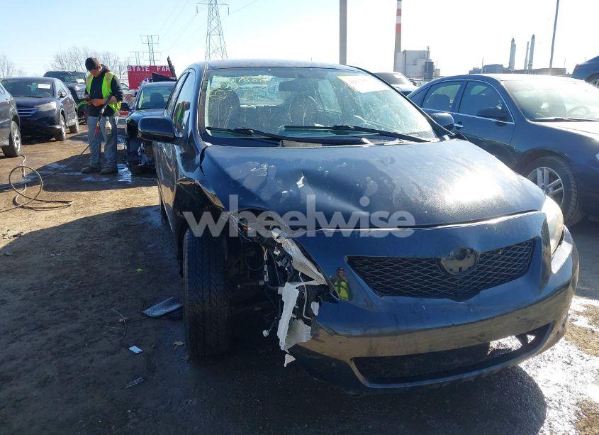 2010 Toyota Corolla LE (VIN 1NXBU4EE6AZ330711) main photo