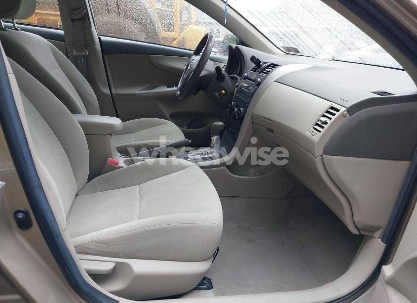 Photo 5 of 2010 Toyota Corolla LE (VIN 1NXBU4EE6AZ339165)