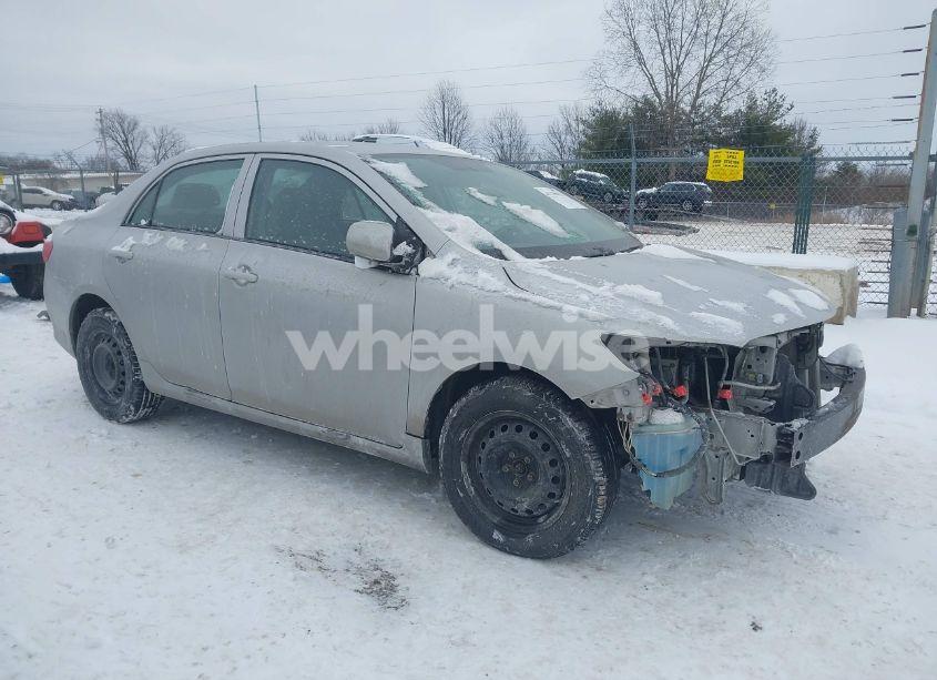 2010 Toyota Corolla LE (VIN 1NXBU4EE6AZ340770) main photo