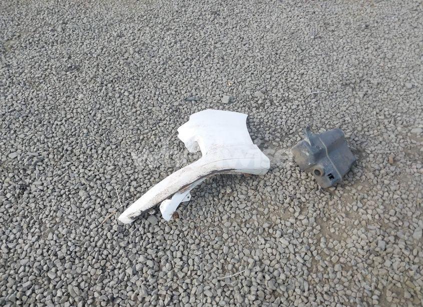 Photo 11 of 2010 Toyota Corolla S (VIN 1NXBU4EE6AZ363000)