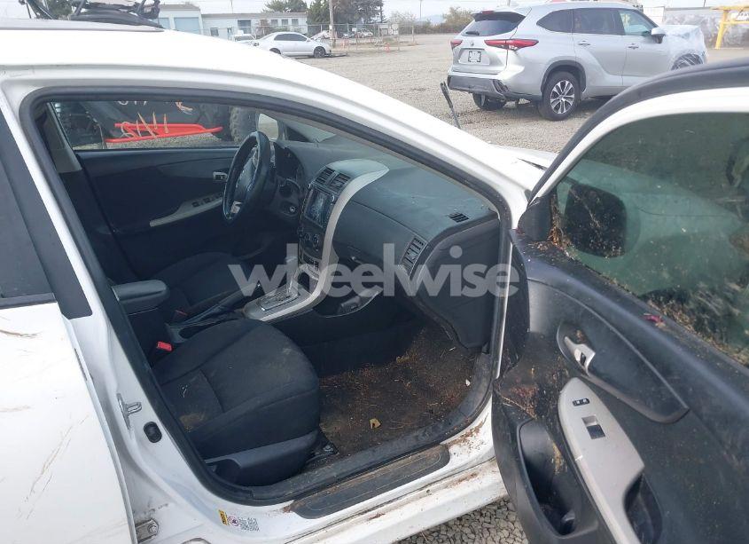 Photo 5 of 2010 Toyota Corolla S (VIN 1NXBU4EE6AZ363000)