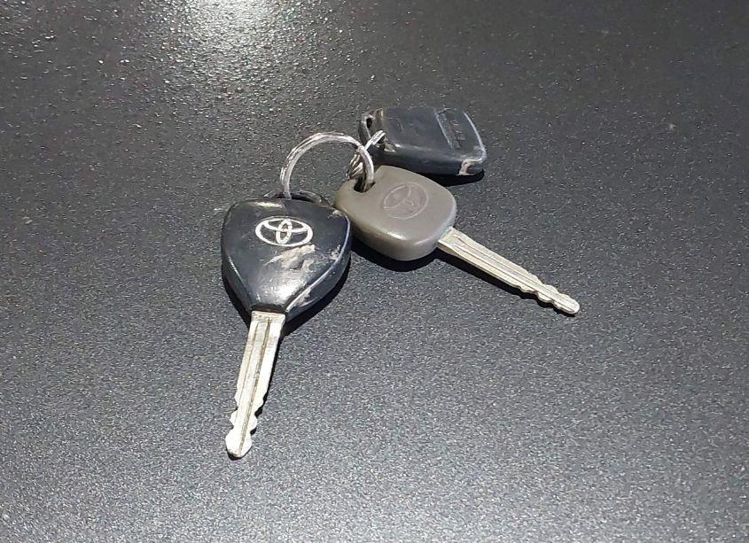 Photo 11 of 2010 Toyota Corolla LE (VIN 1NXBU4EE6AZ363529)