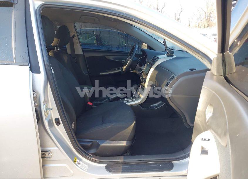 Photo 5 of 2010 Toyota Corolla S (VIN 1NXBU4EE6AZ372649)