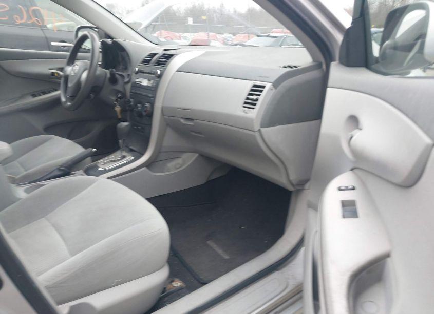 Photo 5 of 2010 Toyota Corolla LE (VIN 1NXBU4EE7AZ220489)