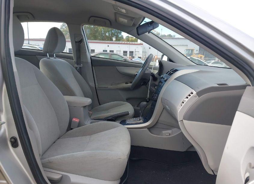 Photo 5 of 2010 Toyota Corolla LE (VIN 1NXBU4EE7AZ254982)