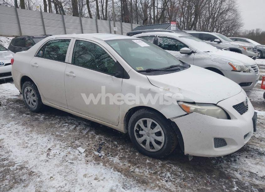 2010 Toyota Corolla LE (VIN 1NXBU4EE7AZ260765) main photo