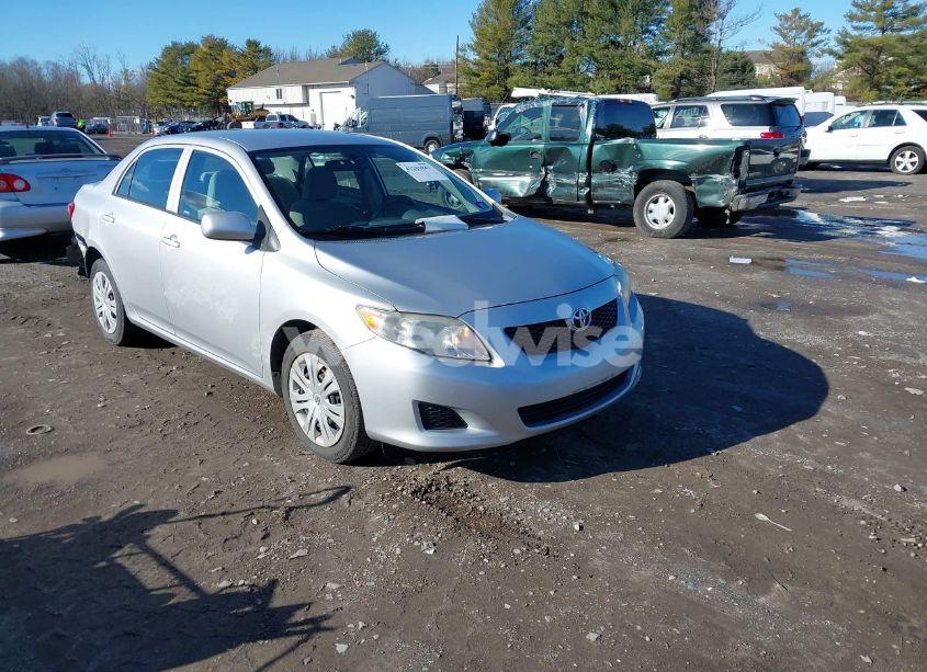 2010 Toyota Corolla LE (VIN 1NXBU4EE7AZ318759) main photo