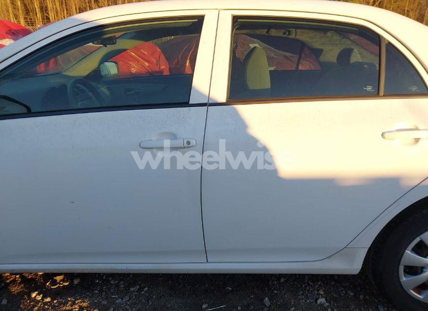 Photo 14 of 2010 Toyota Corolla LE (VIN 1NXBU4EE7AZ321757)