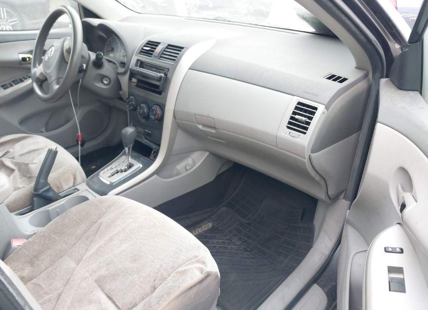 Photo 5 of 2010 Toyota Corolla LE (VIN 1NXBU4EE7AZ334265)