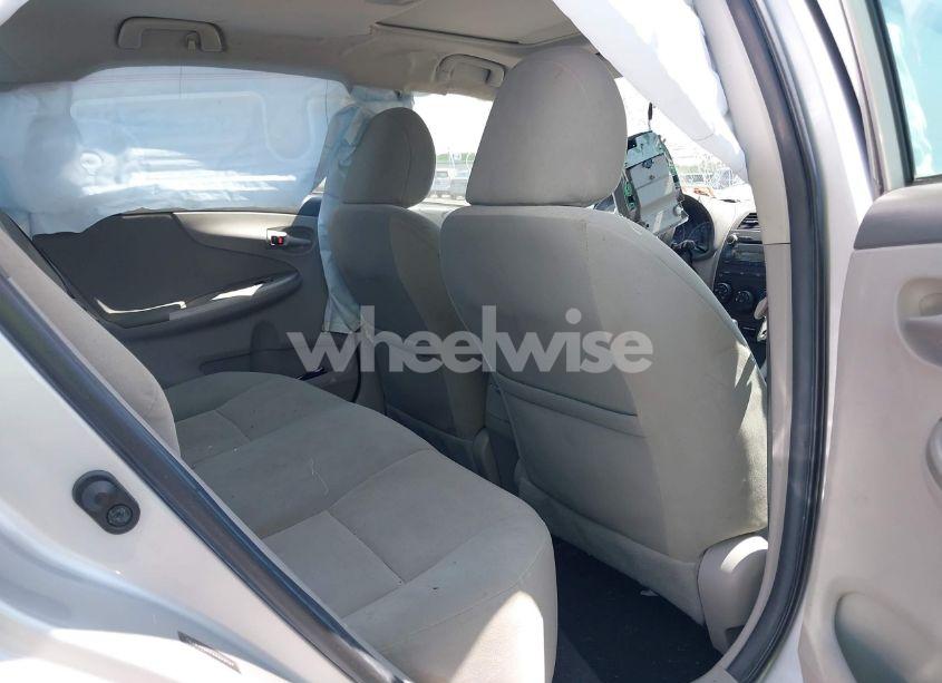 Photo 8 of 2010 Toyota Corolla LE (VIN 1NXBU4EE7AZ343757)