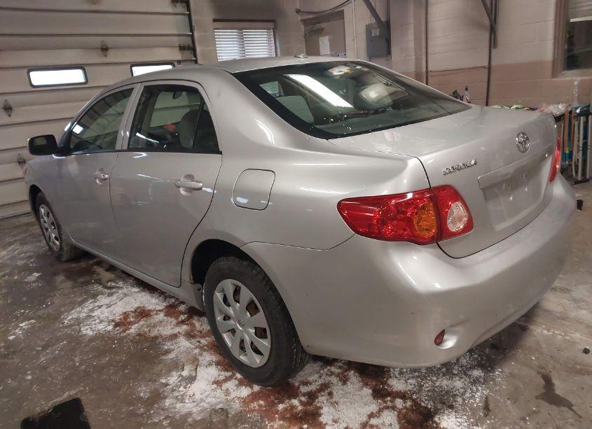 Photo 3 of 2010 Toyota Corolla LE (VIN 1NXBU4EE8AZ165566)