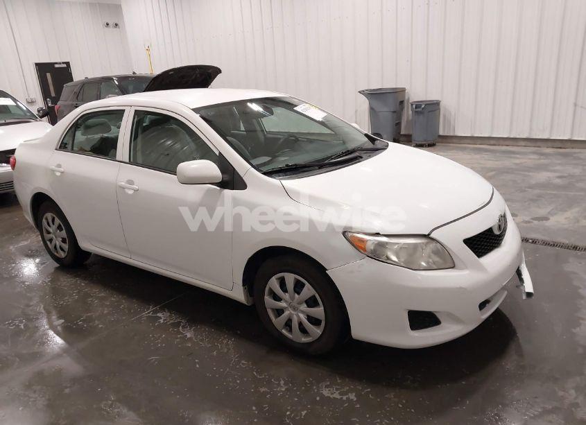 2010 Toyota Corolla LE (VIN 1NXBU4EE8AZ186613) main photo