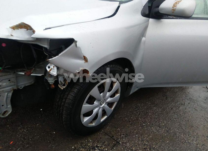 Photo 13 of 2010 Toyota Corolla LE (VIN 1NXBU4EE8AZ203331)