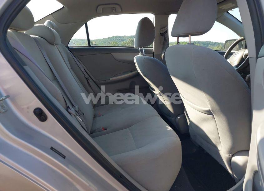 Photo 8 of 2010 Toyota Corolla LE (VIN 1NXBU4EE8AZ298585)