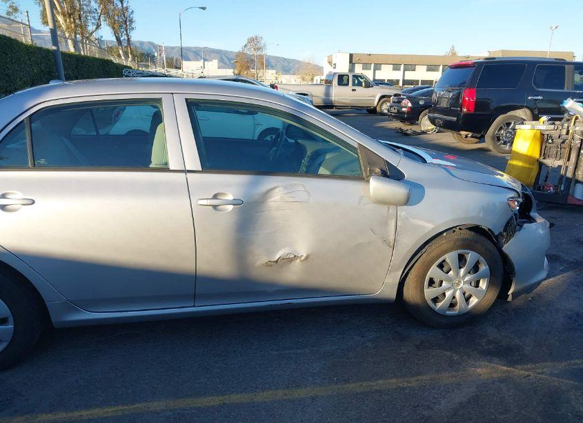 Photo 17 of 2010 Toyota Corolla LE (VIN 1NXBU4EE8AZ300657)