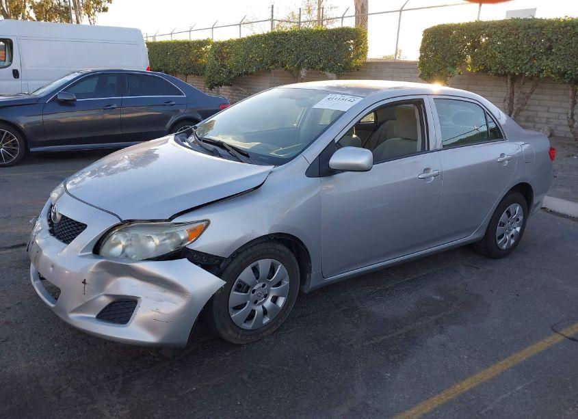 Photo 2 of 2010 Toyota Corolla LE (VIN 1NXBU4EE8AZ300657)