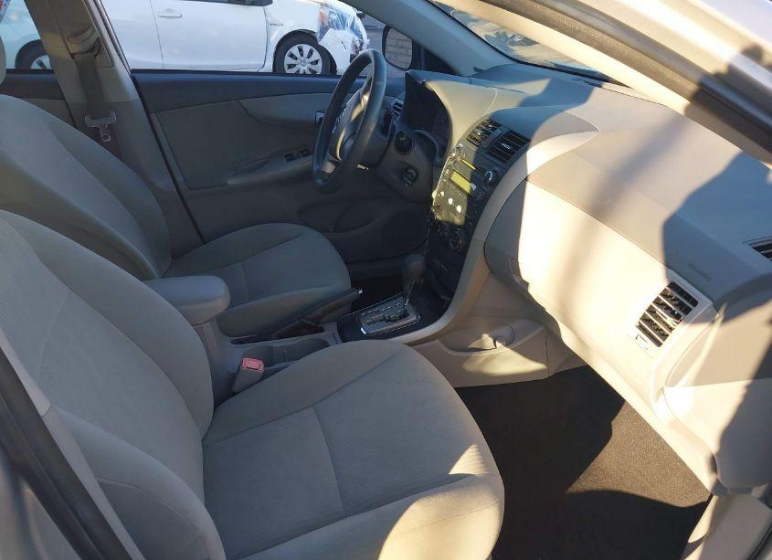 Photo 5 of 2010 Toyota Corolla LE (VIN 1NXBU4EE8AZ300657)