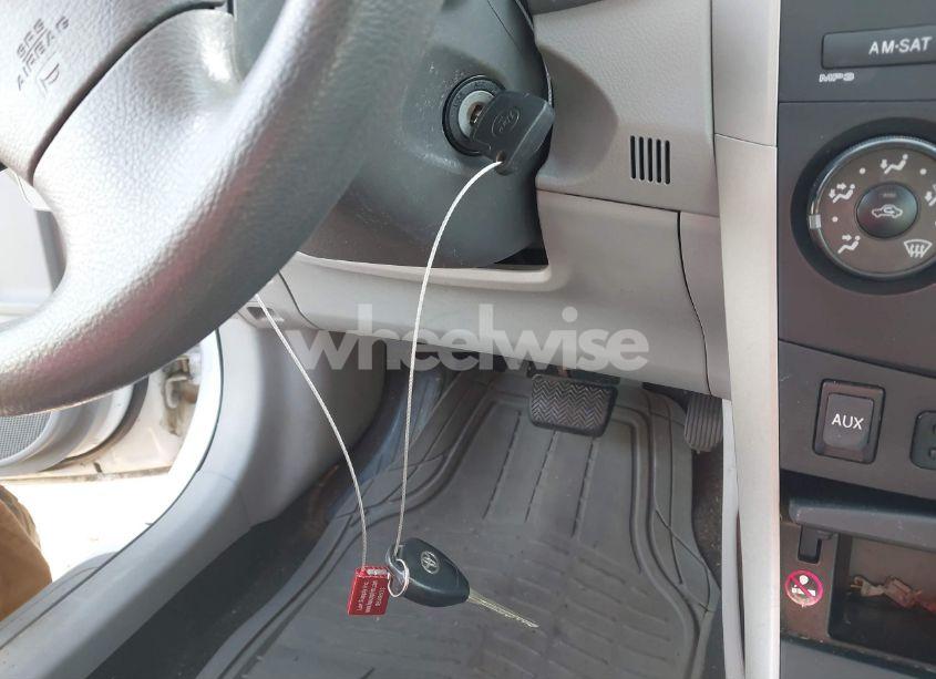 Photo 11 of 2010 Toyota Corolla LE (VIN 1NXBU4EE8AZ329236)