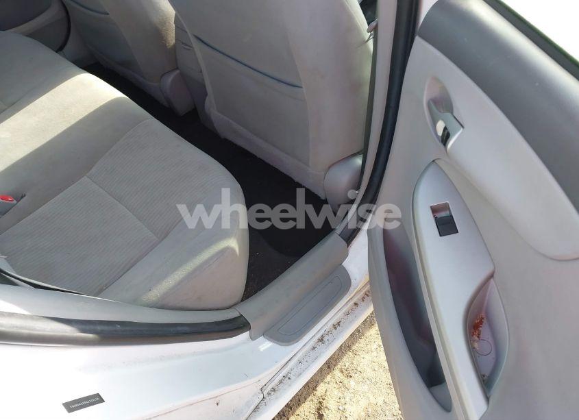 Photo 8 of 2010 Toyota Corolla LE (VIN 1NXBU4EE8AZ329236)