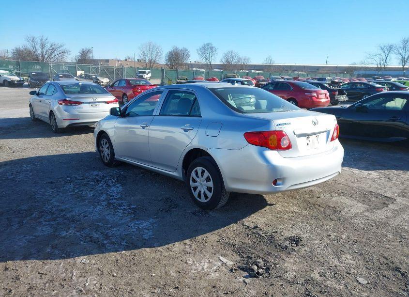 Photo 3 of 2010 Toyota Corolla LE (VIN 1NXBU4EE8AZ333609)
