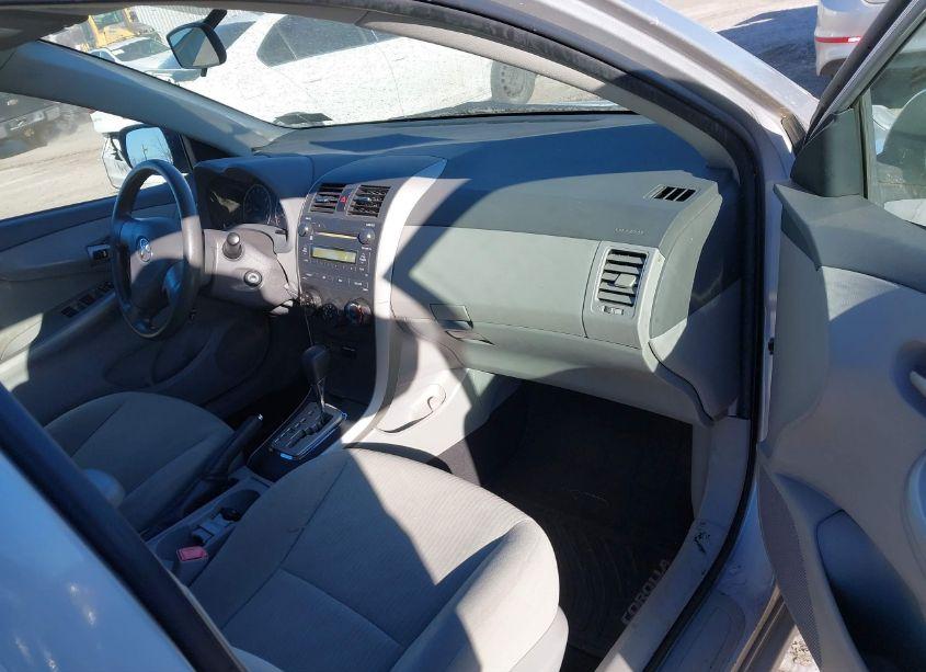 Photo 5 of 2010 Toyota Corolla LE (VIN 1NXBU4EE8AZ333609)