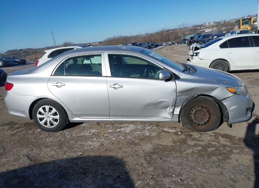 Photo 6 of 2010 Toyota Corolla LE (VIN 1NXBU4EE8AZ333609)