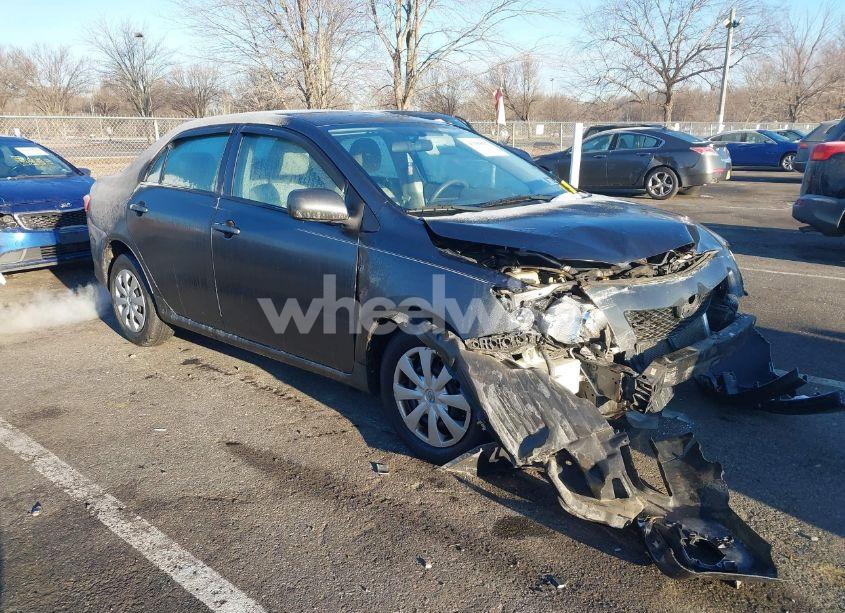 2010 Toyota Corolla LE (VIN 1NXBU4EE8AZ361345) main photo