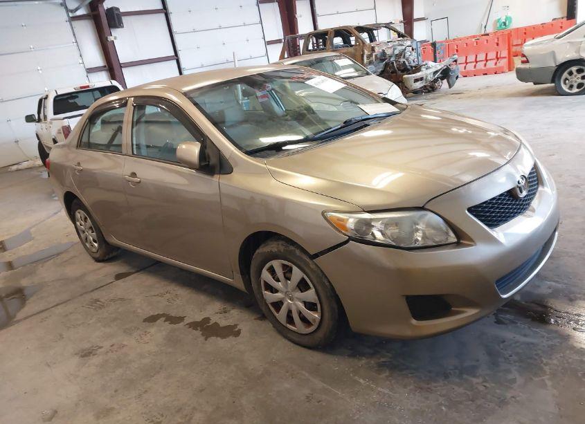 2010 Toyota Corolla LE (VIN 1NXBU4EE9AZ165902) main photo
